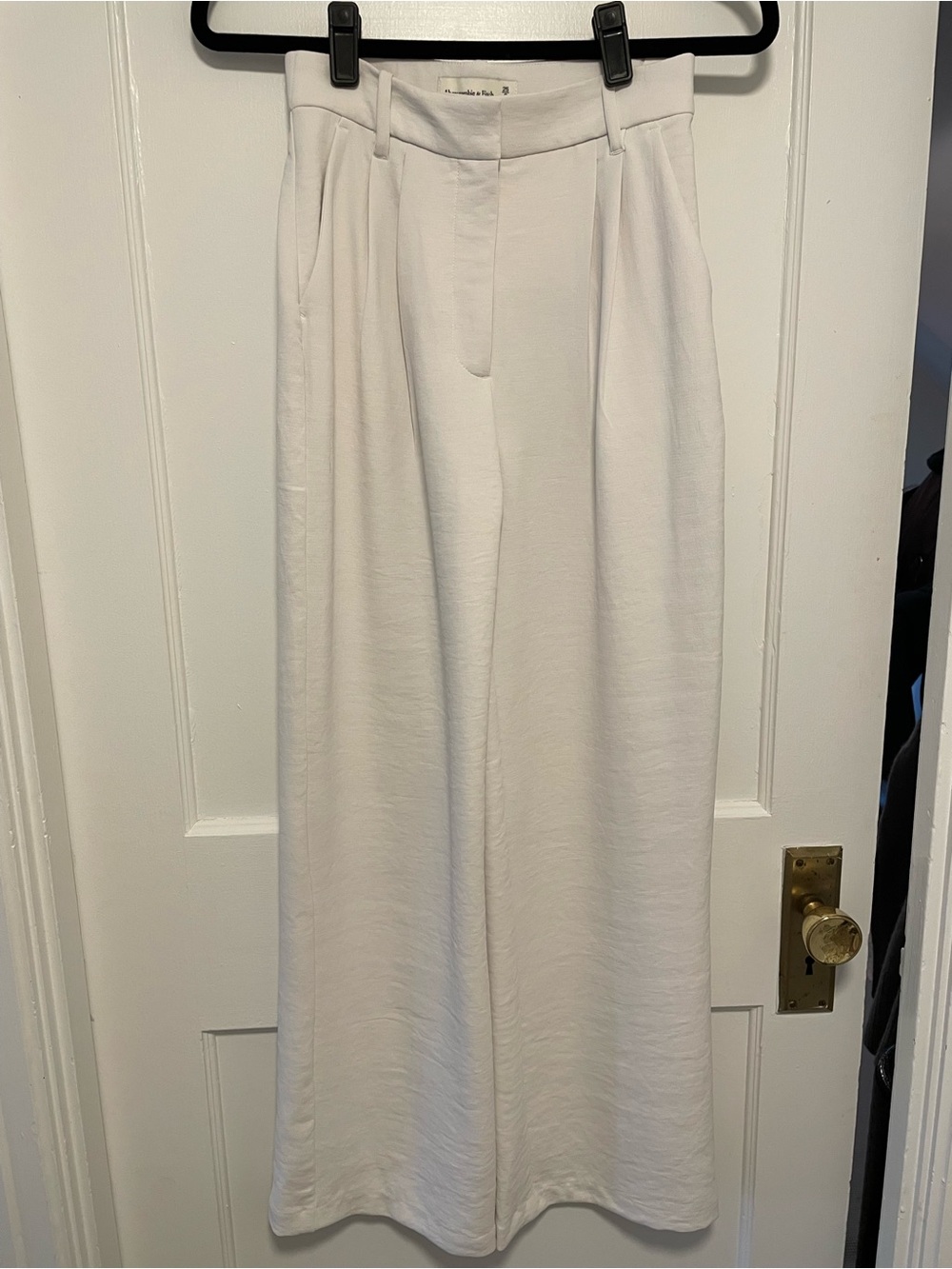Abercrombie & Fitch Sloane Tailored Wide Leg Pant